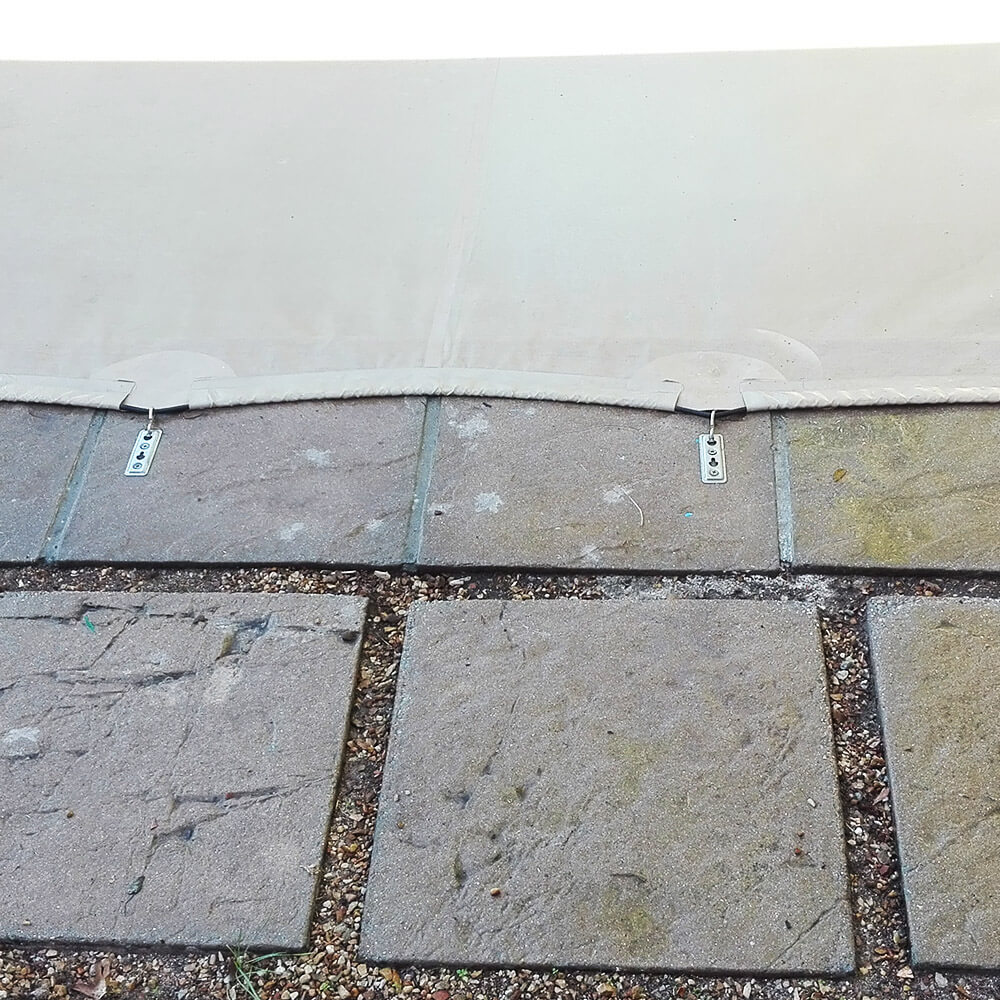 Touareg pool cover securing system